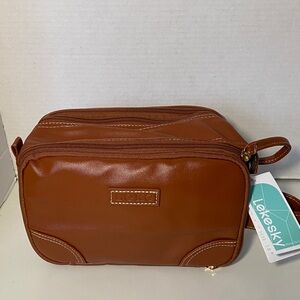 Lekesky “Leke” Toiletry/Travel bag NWT